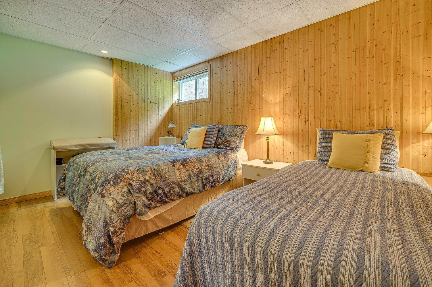 









132


Ch. Fournel

,
Sainte-Anne-des-Lacs,




QC
J0R1B0

