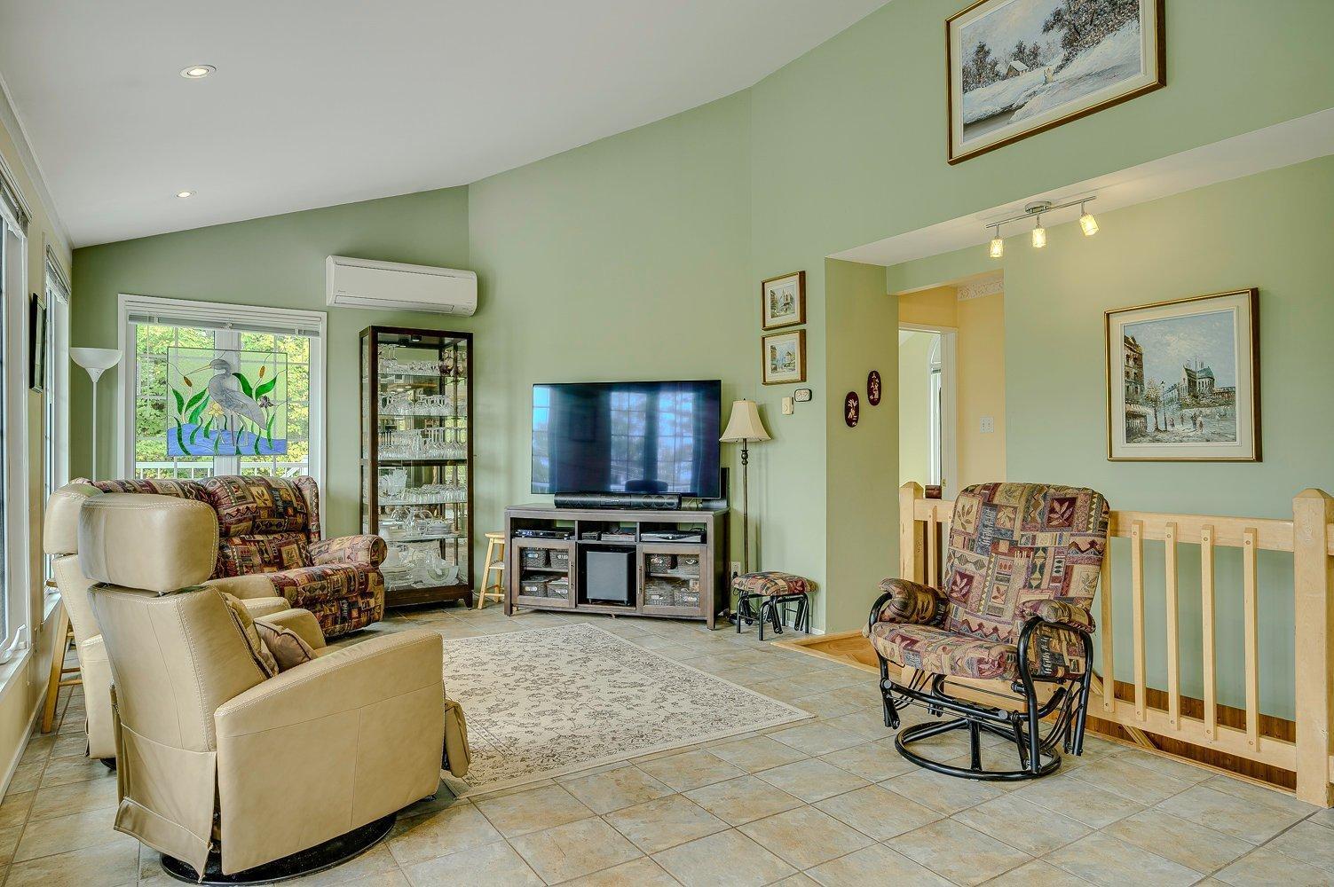 









132


Ch. Fournel

,
Sainte-Anne-des-Lacs,




QC
J0R1B0

