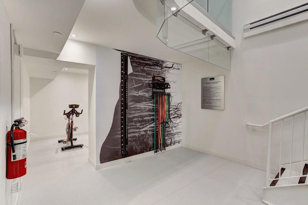 









360


Rue Mayor

, 1504,
Montréal (Ville-Marie),




QC
H3A0J4

