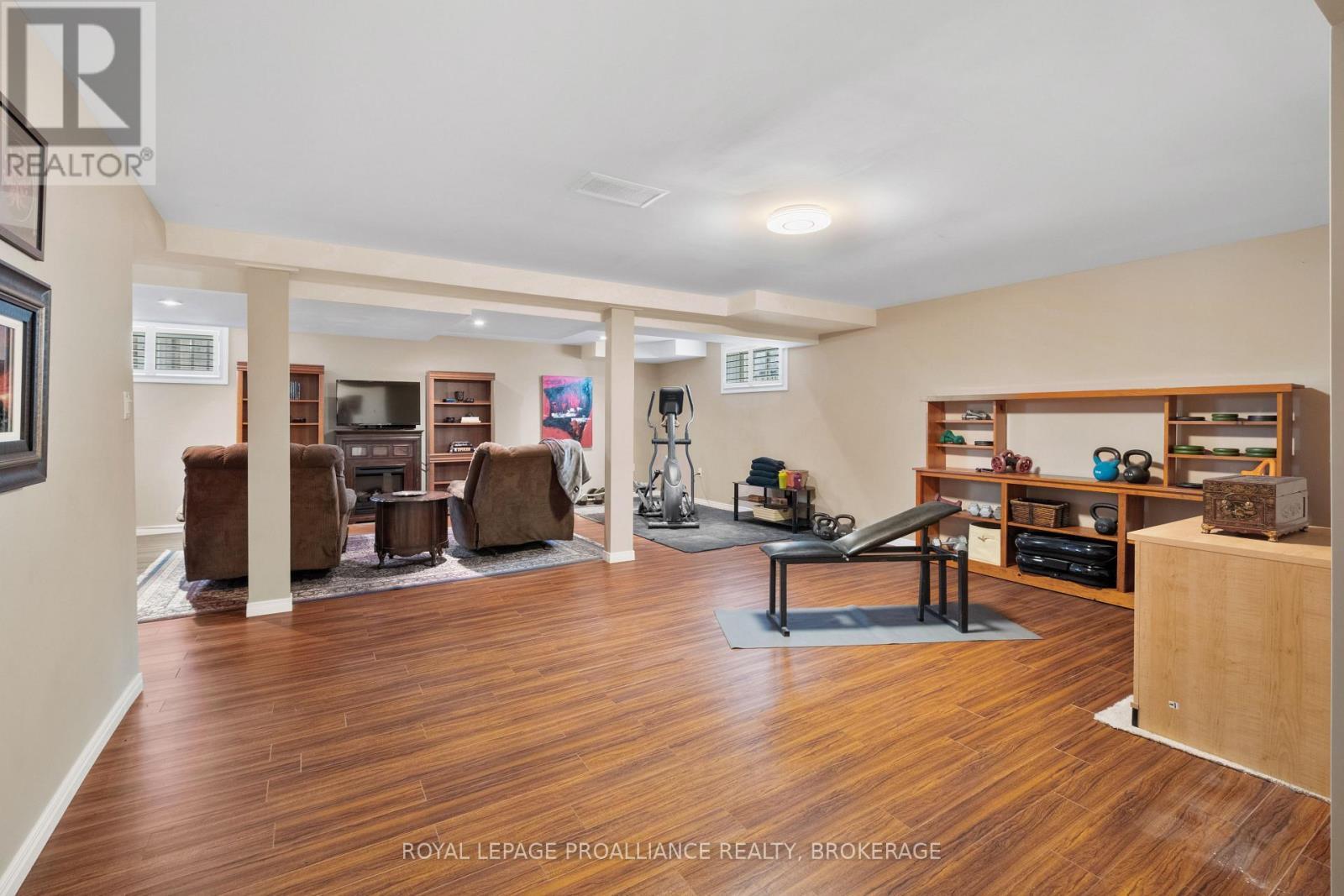 












1105 LYDIA COURT

,
Kingston (North of Taylor-Kidd Blvd),




Ontario
K7P3G1

