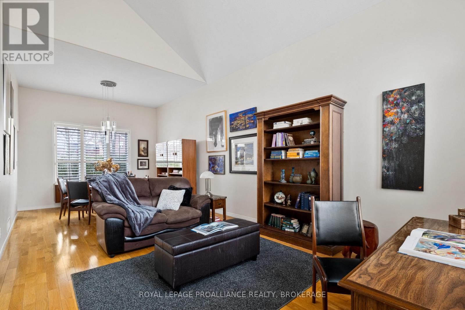 












1105 LYDIA COURT

,
Kingston (North of Taylor-Kidd Blvd),




Ontario
K7P3G1

