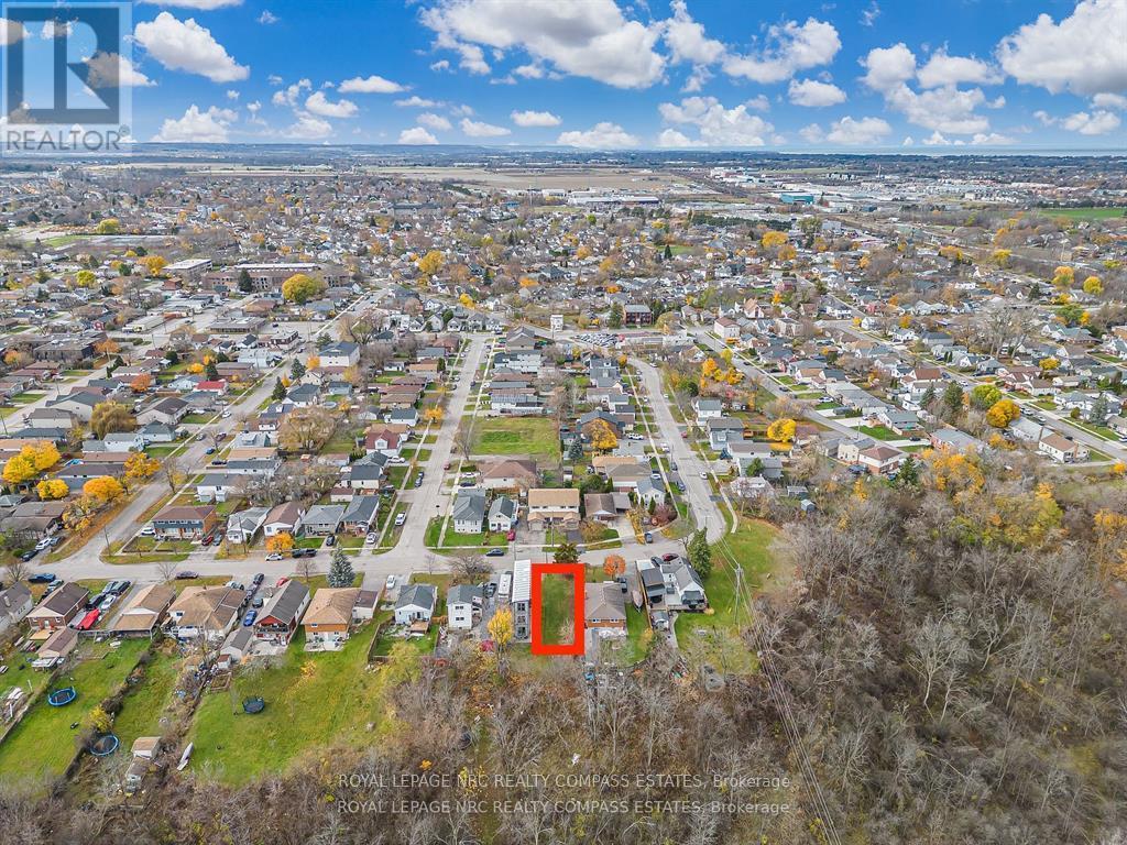 












15 HILLVIEW ROAD N

,
St. Catharines (Western Hill),







Ontario
L2S1S1

