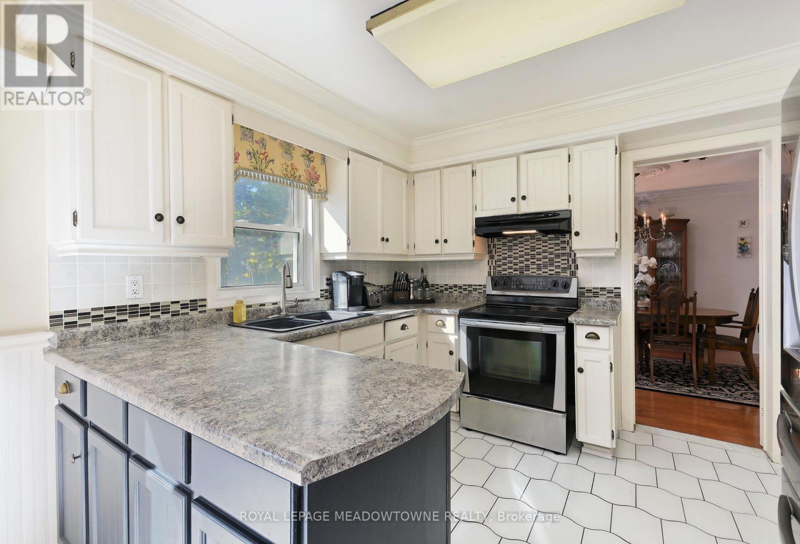 












5344 DURIE ROAD

,
Mississauga,




Ontario
L5M2C7

