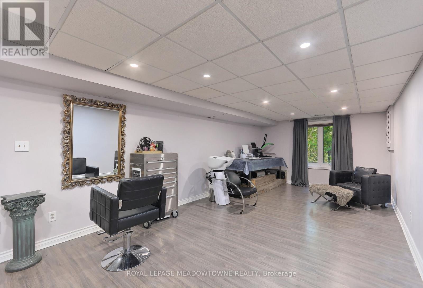 












5344 DURIE ROAD

,
Mississauga,




Ontario
L5M2C7

