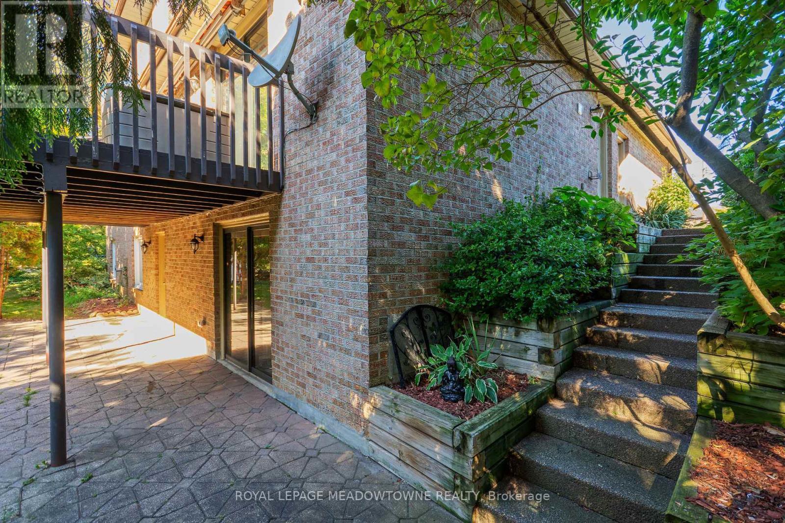 












5344 DURIE ROAD

,
Mississauga,




Ontario
L5M2C7

