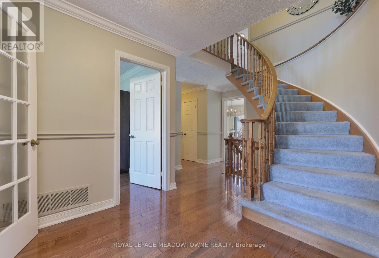 












5344 DURIE ROAD

,
Mississauga,




Ontario
L5M2C7

