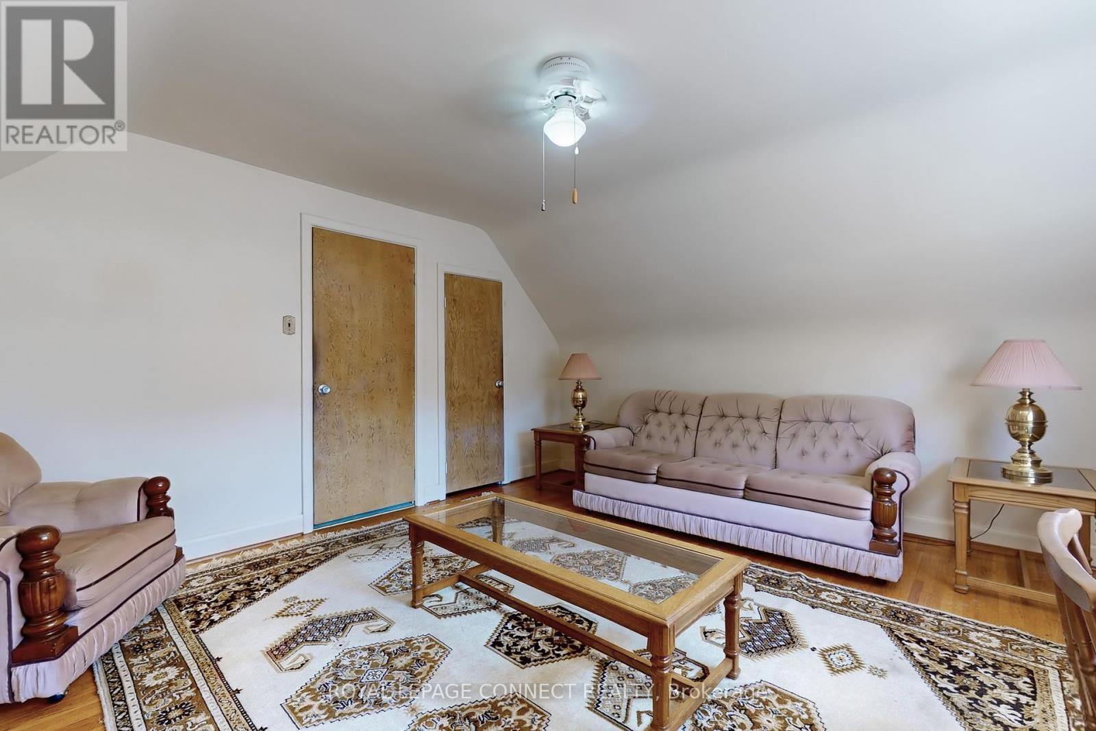 












20 BRINLOOR BOULEVARD

,
Toronto,




Ontario
M1M1L2

