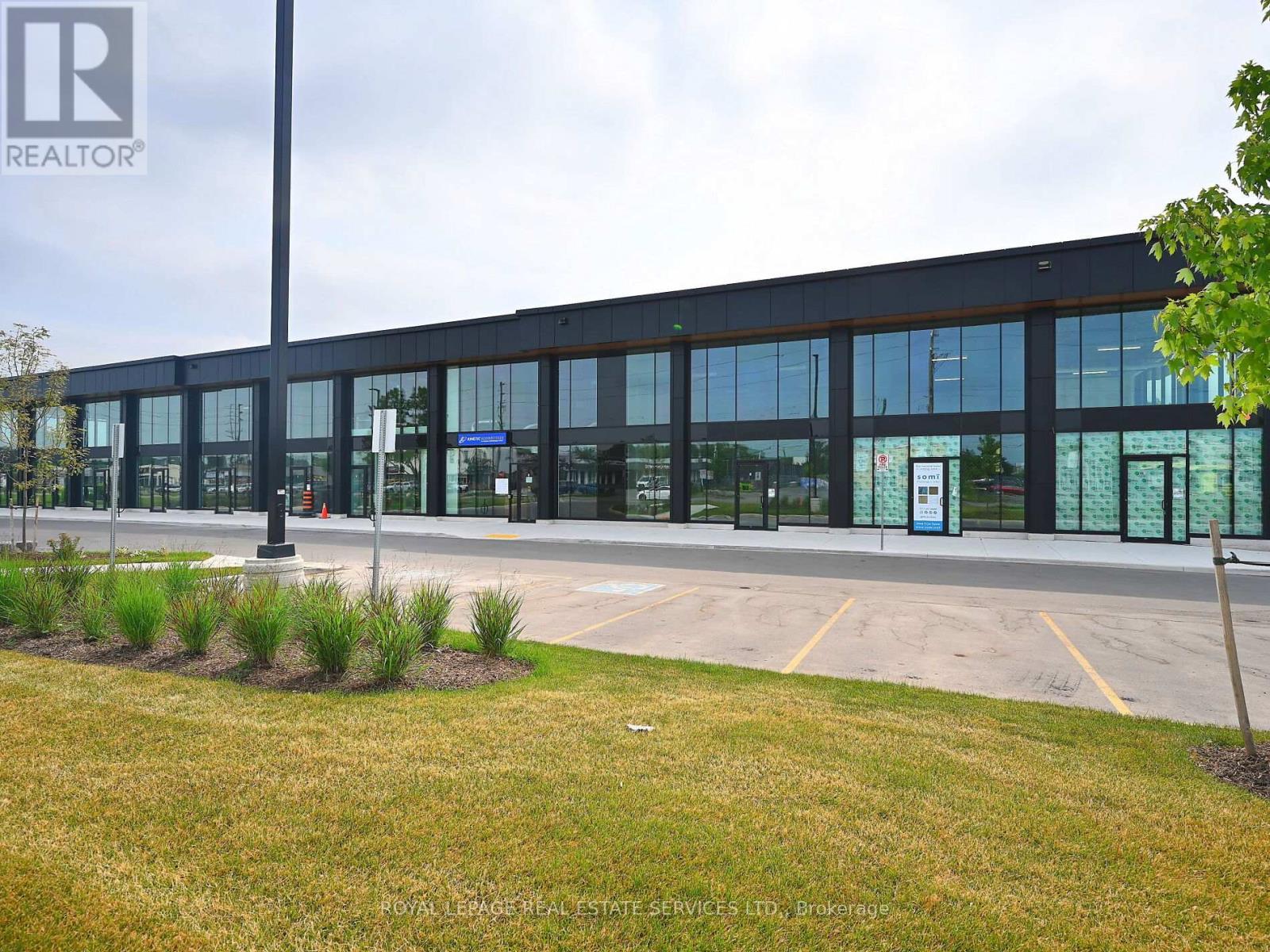 












3 - 530 SPEERS ROAD

,
Oakville,




Ontario
L6K2G3

