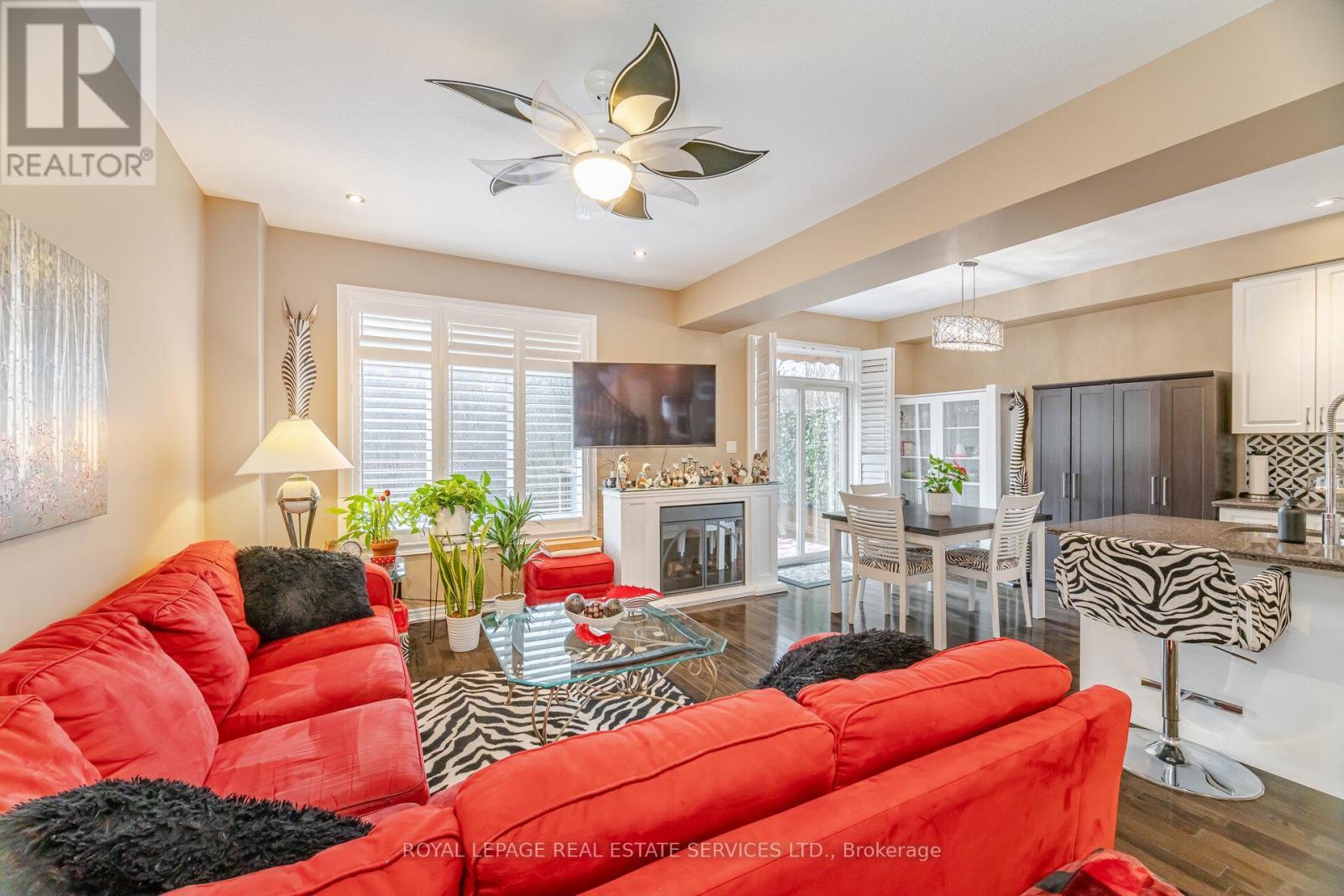 












54 OAKHAVEN PLACE

,
Hamilton,




Ontario
L9K0B6

