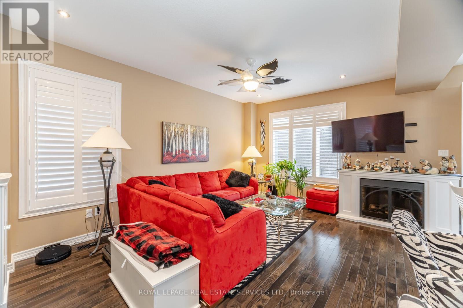 












54 OAKHAVEN PLACE

,
Hamilton,




Ontario
L9K0B6

