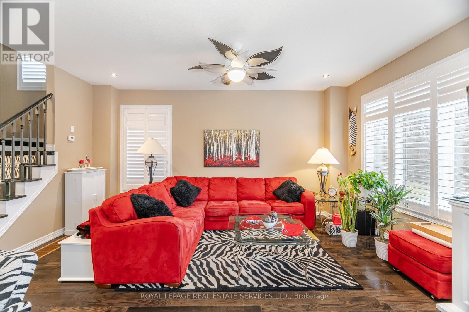 












54 OAKHAVEN PLACE

,
Hamilton,




Ontario
L9K0B6

