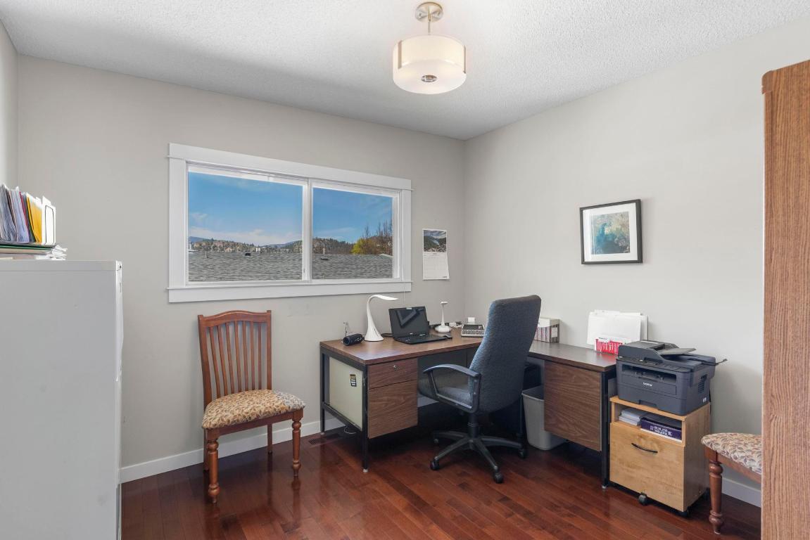 









980


Gerstmar

Road,
Kelowna,




BC
V1X 4B8

