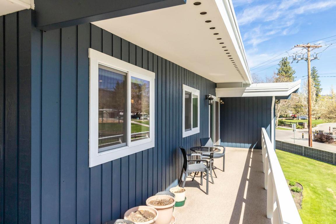 









980


Gerstmar

Road,
Kelowna,




BC
V1X 4B8


