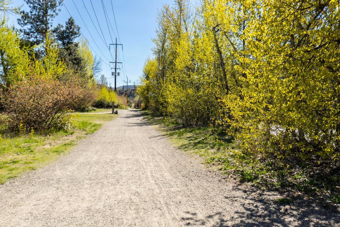 









980


Gerstmar

Road,
Kelowna,




BC
V1X 4B8

