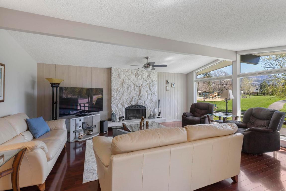 









980


Gerstmar

Road,
Kelowna,




BC
V1X 4B8

