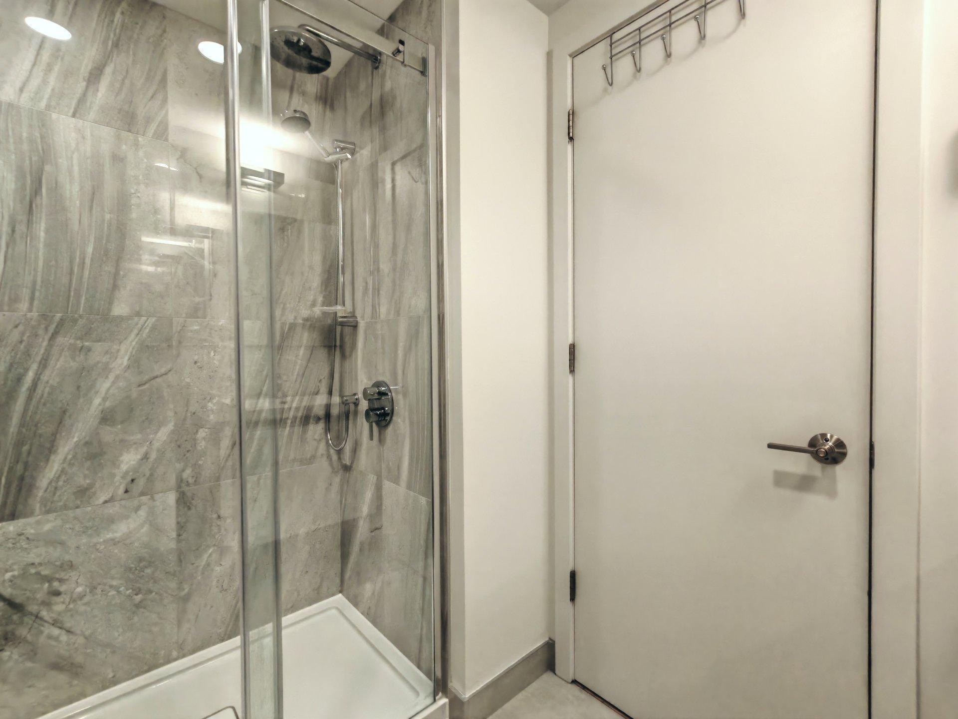 









1288


Rue St-Antoine O.

, 5201,
Montréal (Ville-Marie),




QC
H3C0X6

