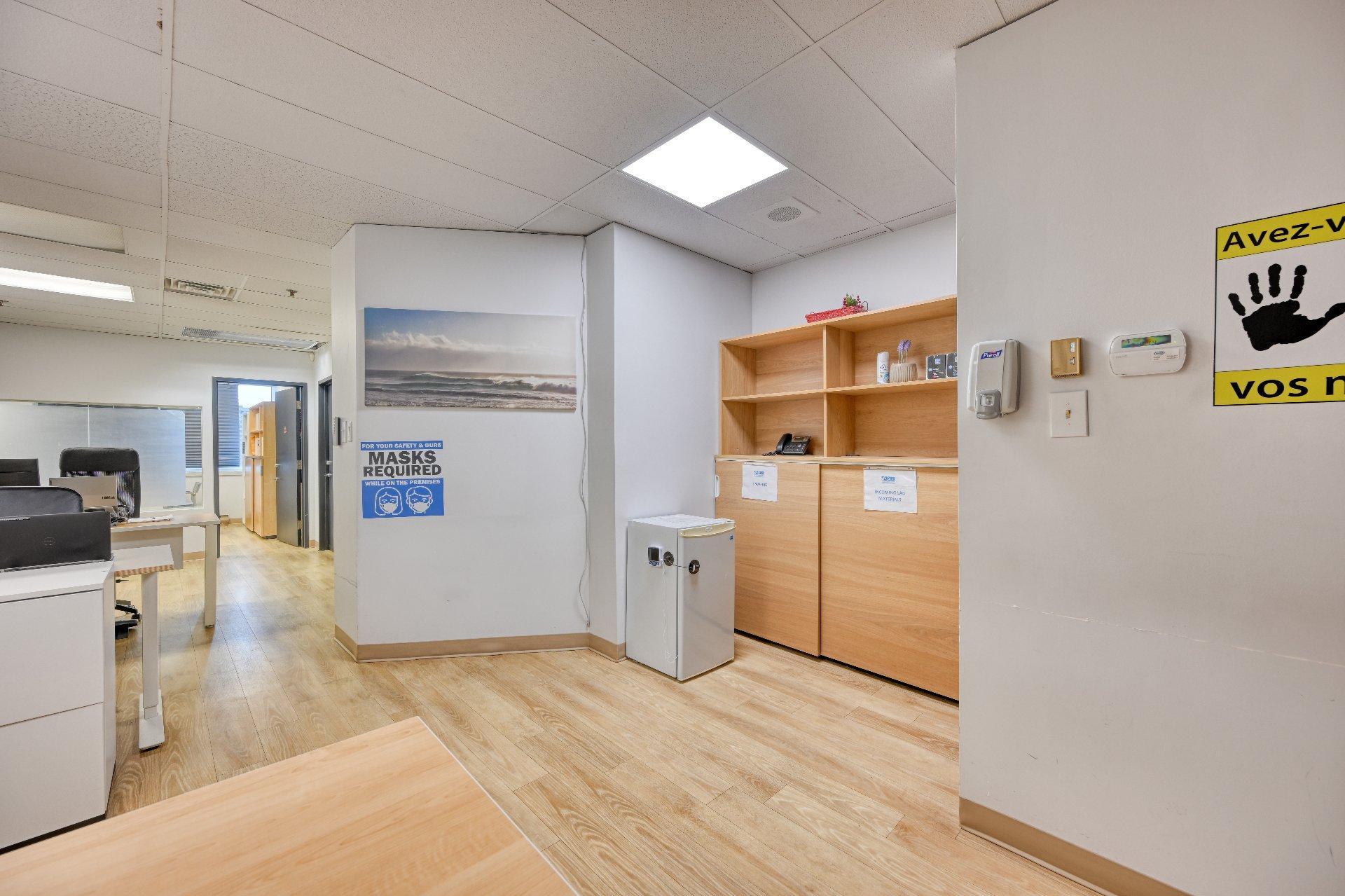 









5160


Boul. Décarie

, 340,
Montréal (Côte-des-Neiges/Notre-Dame-de-Grâce),




QC
H3X2H9

