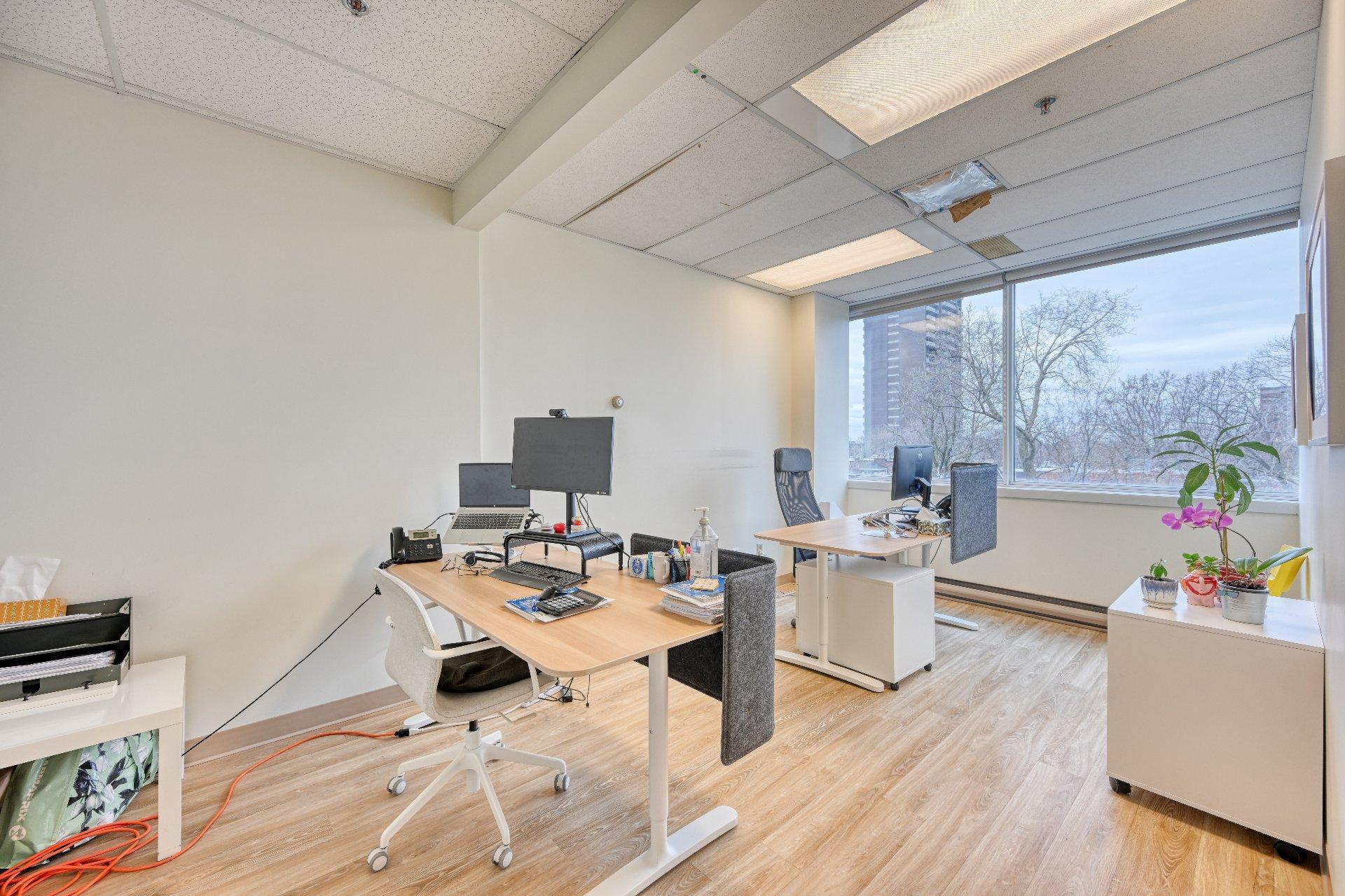 









5160


Boul. Décarie

, 340,
Montréal (Côte-des-Neiges/Notre-Dame-de-Grâce),




QC
H3X2H9

