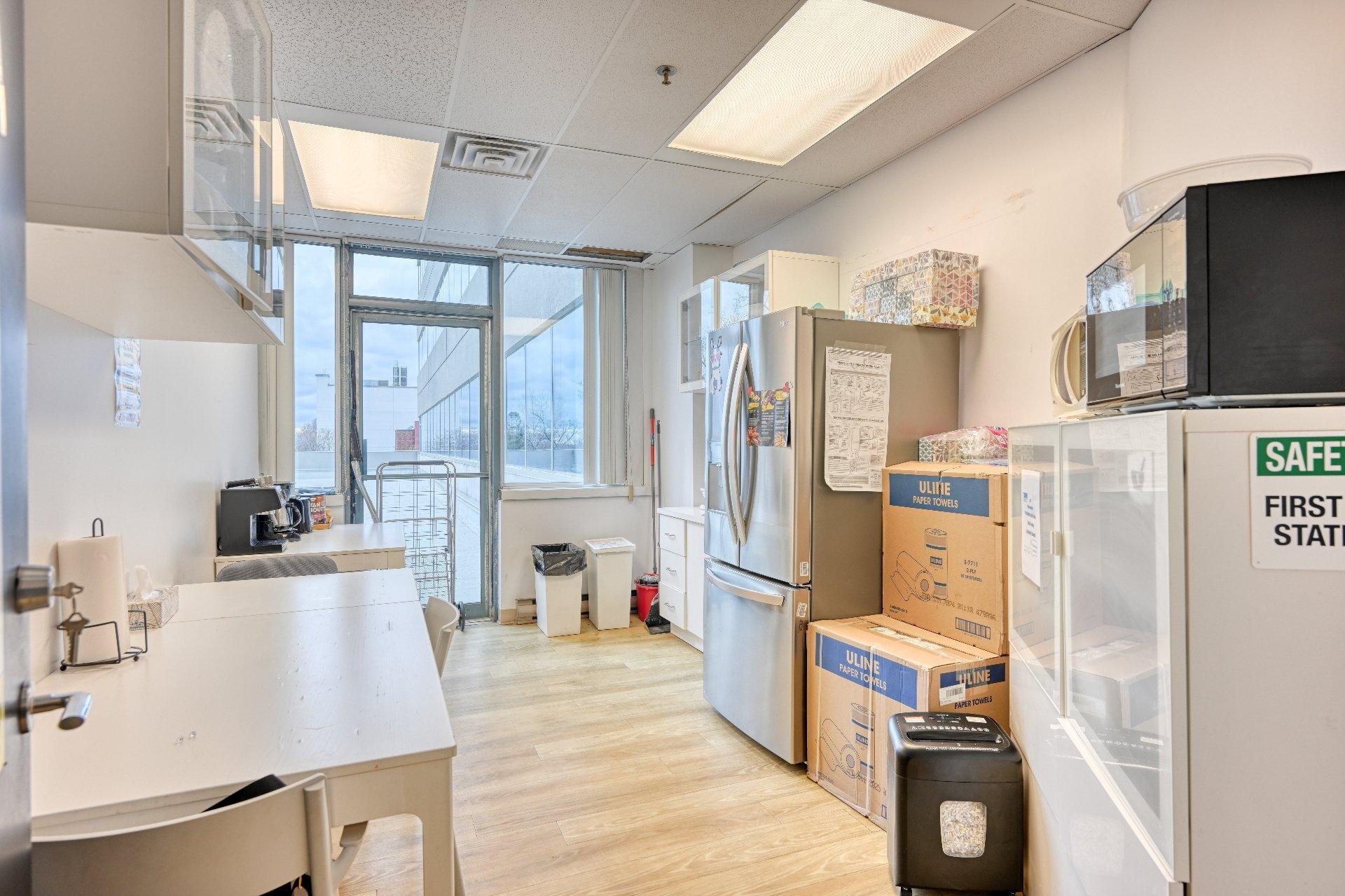 









5160


Boul. Décarie

, 340,
Montréal (Côte-des-Neiges/Notre-Dame-de-Grâce),




QC
H3X2H9

