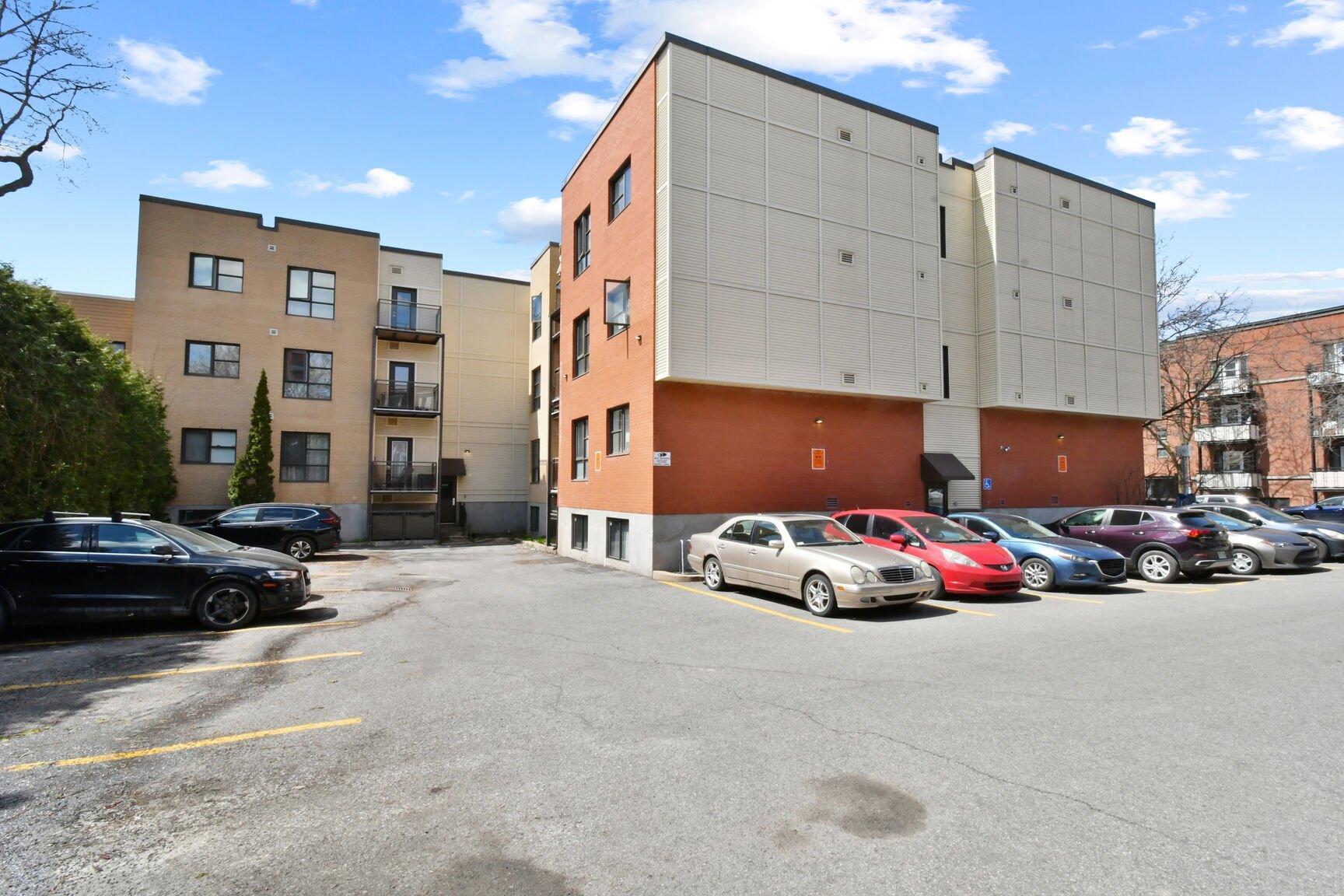 









1960


Rue Wellington

, 306,
Montréal (Le Sud-Ouest),




QC
H3K1W6

