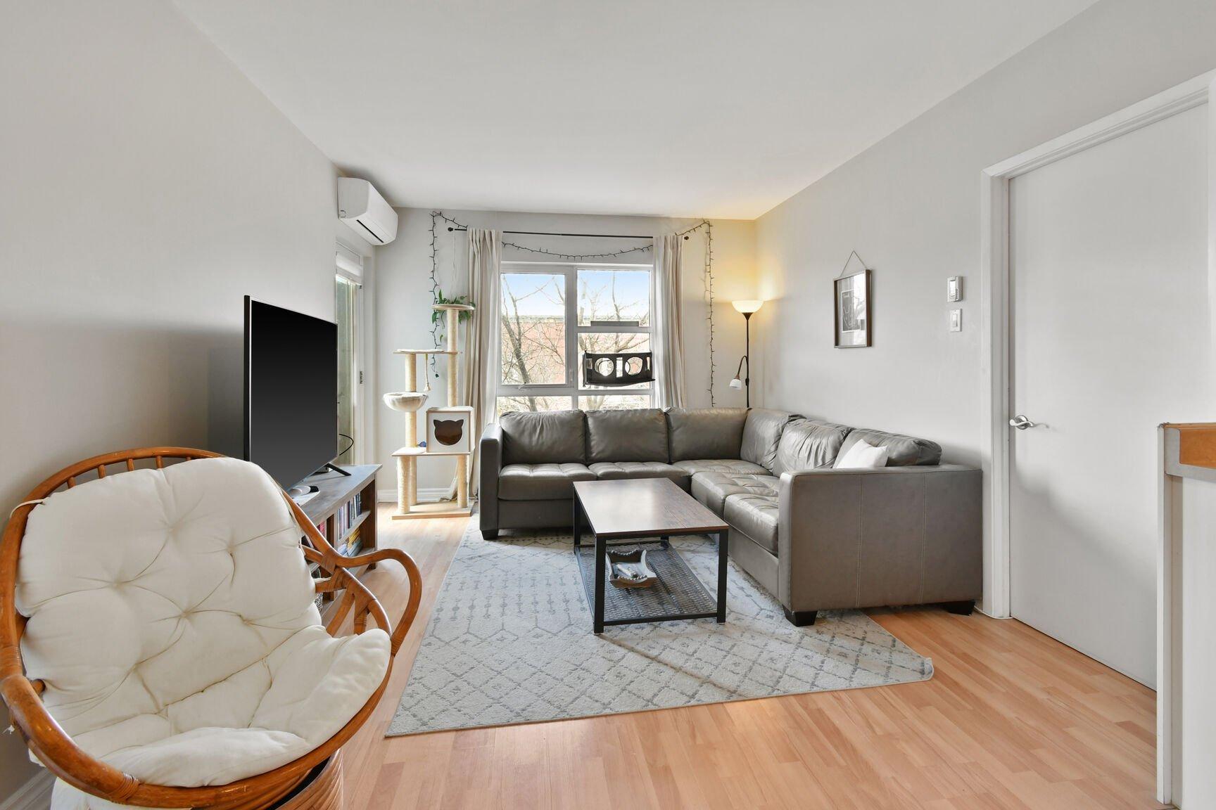 









1960


Rue Wellington

, 306,
Montréal (Le Sud-Ouest),




QC
H3K1W6

