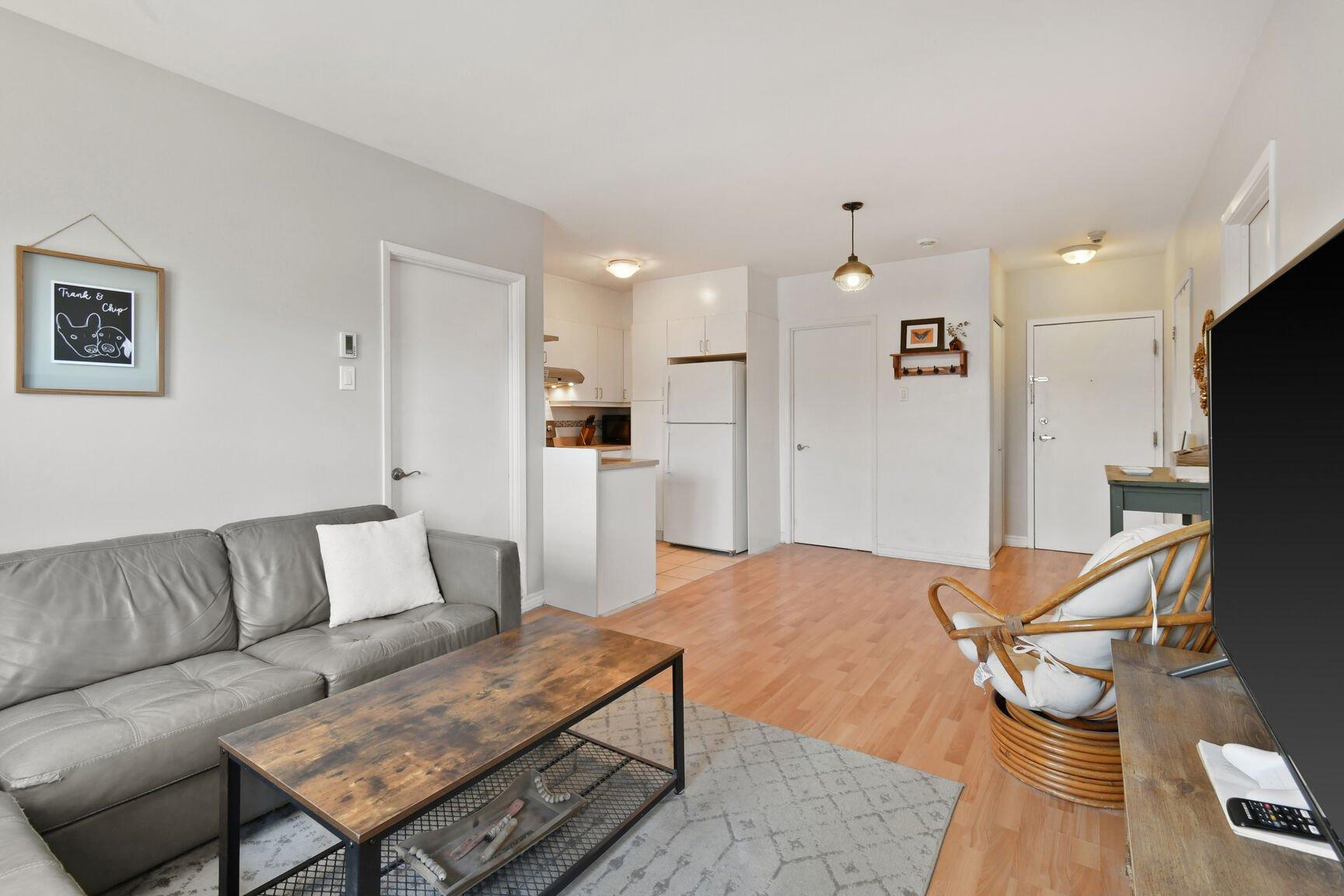 









1960


Rue Wellington

, 306,
Montréal (Le Sud-Ouest),




QC
H3K1W6


