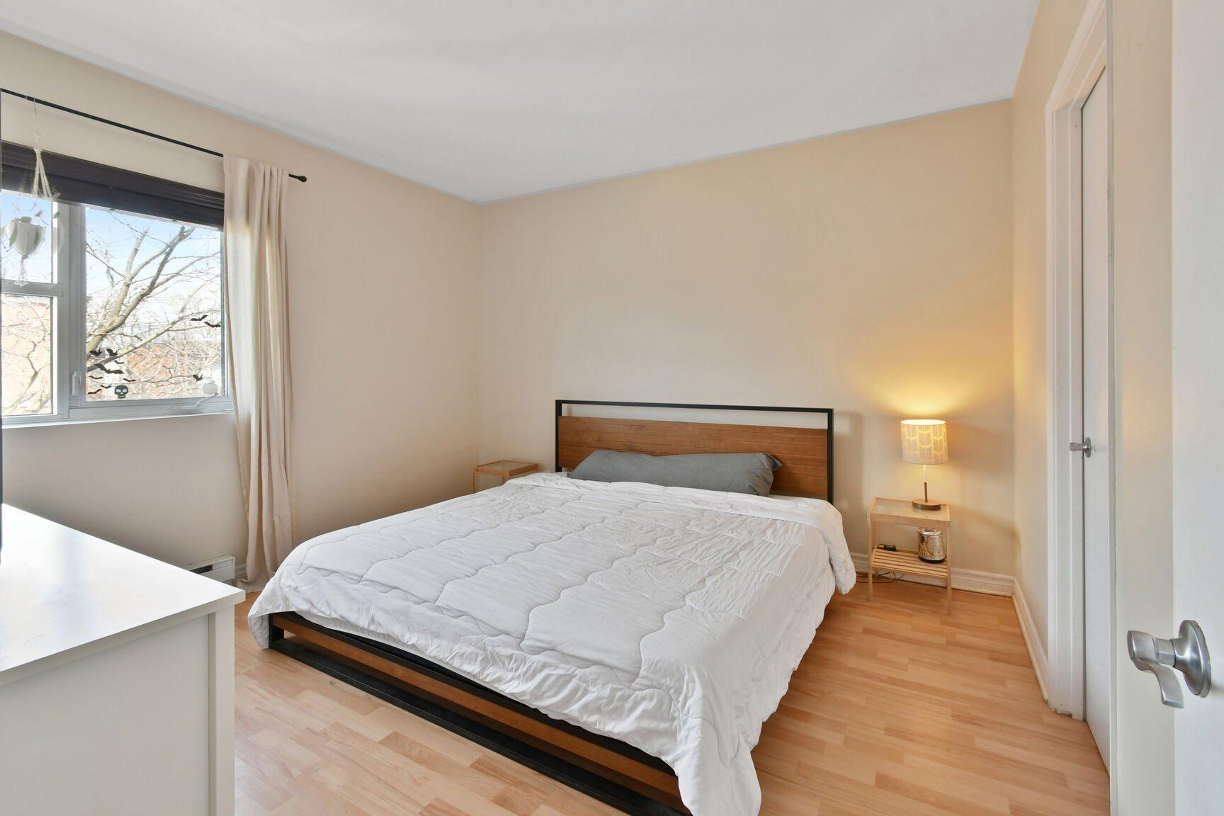 









1960


Rue Wellington

, 306,
Montréal (Le Sud-Ouest),




QC
H3K1W6

