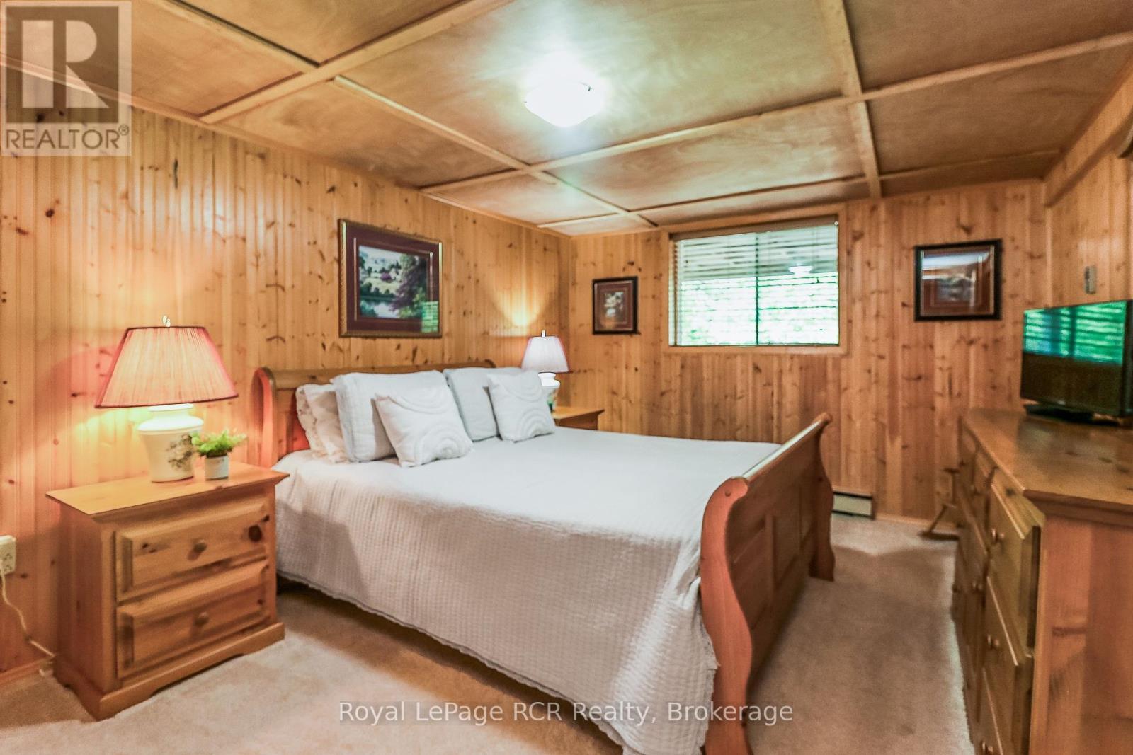 












112 CAMERON STREET

,
Blue Mountains,




Ontario
N0H2P0

