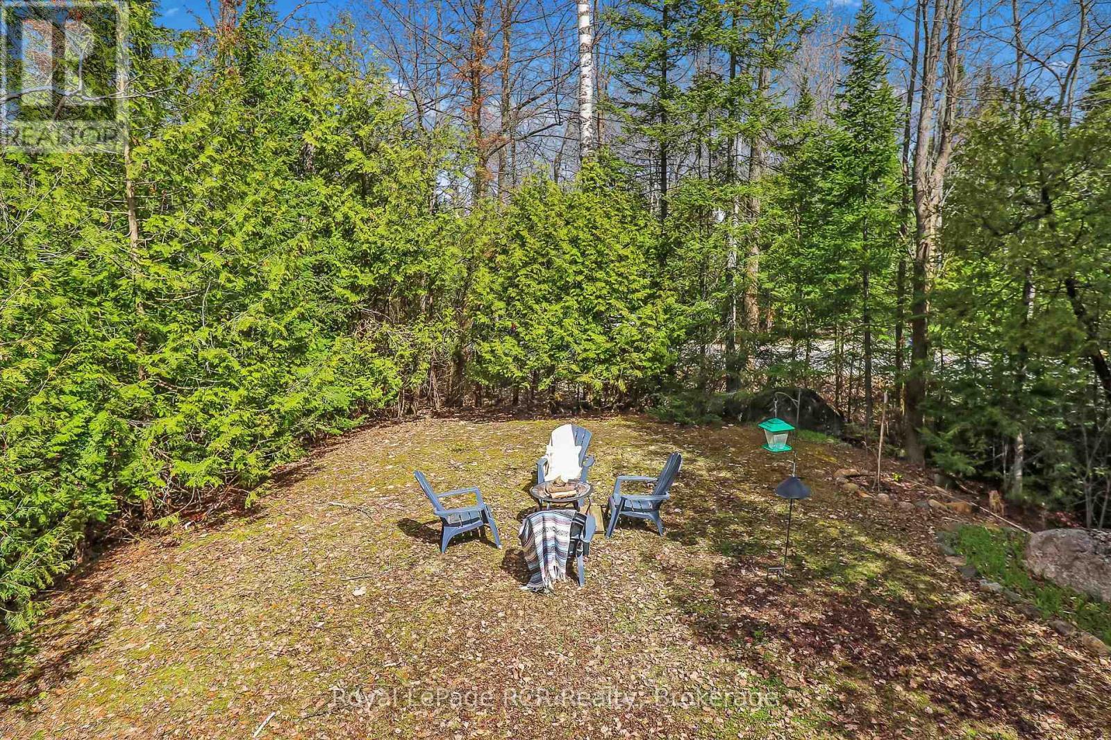 












112 CAMERON STREET

,
Blue Mountains,




Ontario
N0H2P0

