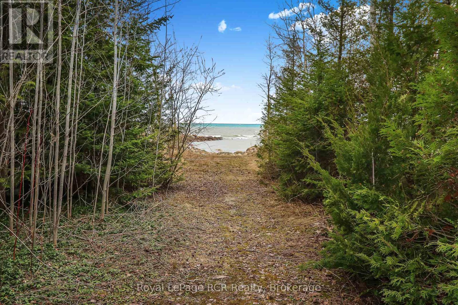 












112 CAMERON STREET

,
Blue Mountains,




Ontario
N0H2P0

