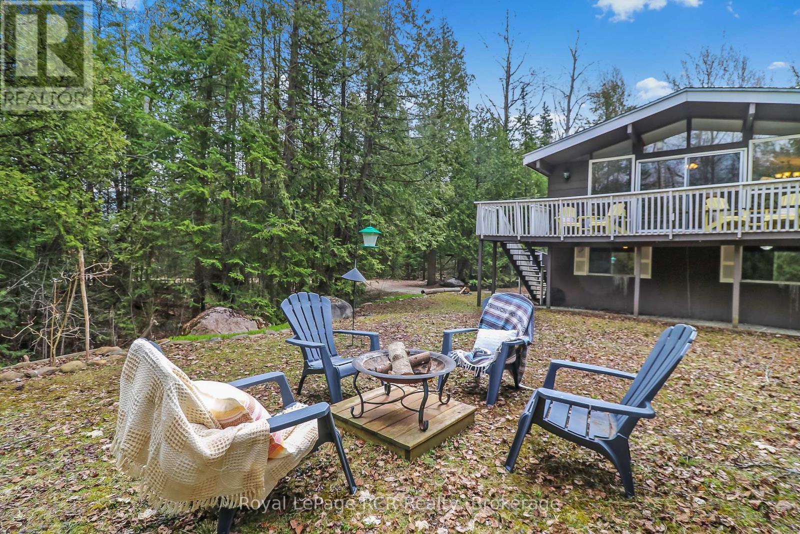 












112 CAMERON STREET

,
Blue Mountains,




Ontario
N0H2P0


