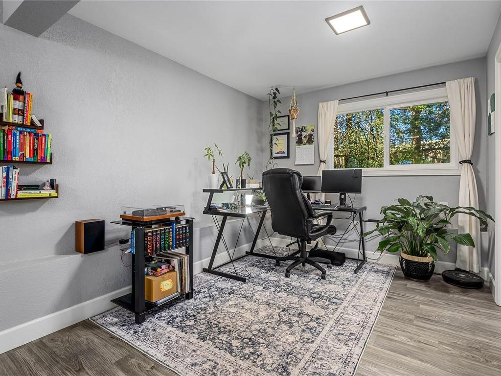 









4696


Gail

Cres,
Courtenay,




BC
V9N 5Y3

