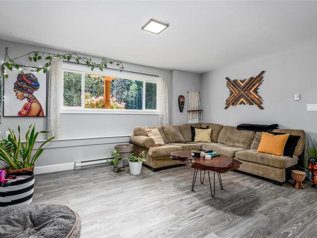 









4696


Gail

Cres,
Courtenay,




BC
V9N 5Y3

