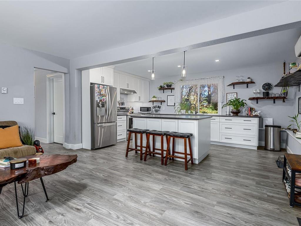 









4696


Gail

Cres,
Courtenay,




BC
V9N 5Y3

