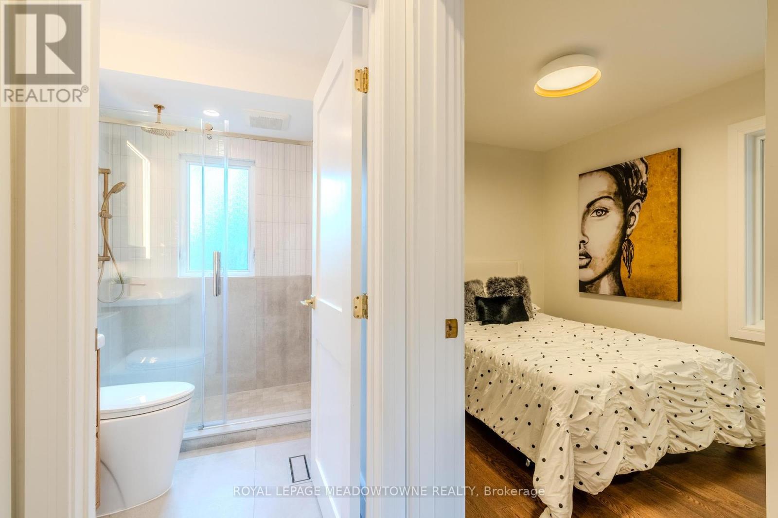












319 EAST 16TH STREET

,
Hamilton,




Ontario
L9A4K1

