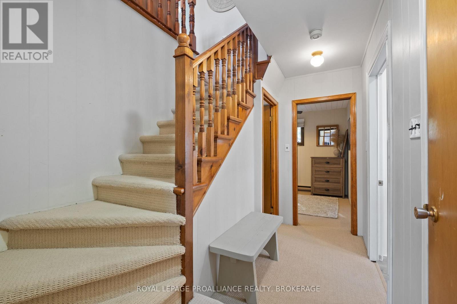 












4808 LEO LAKE ROAD

,
Kingston (City North of 401),




Ontario
K0H2N0

