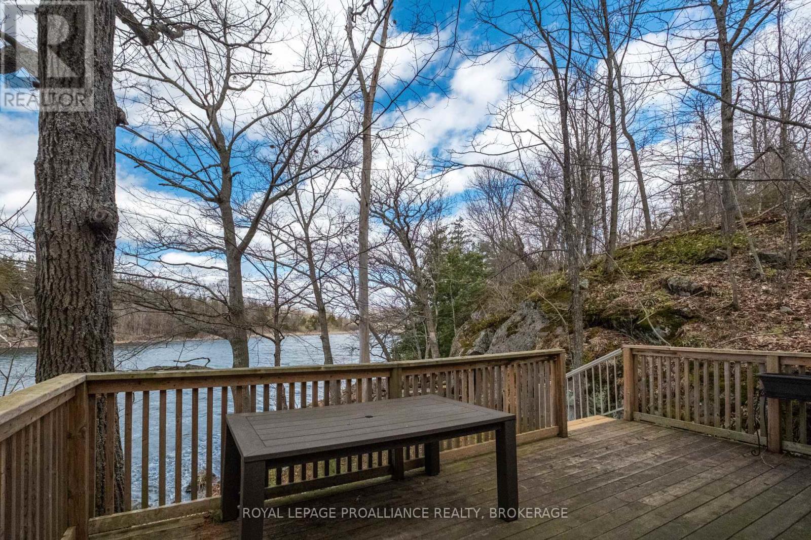












4808 LEO LAKE ROAD

,
Kingston (City North of 401),




Ontario
K0H2N0

