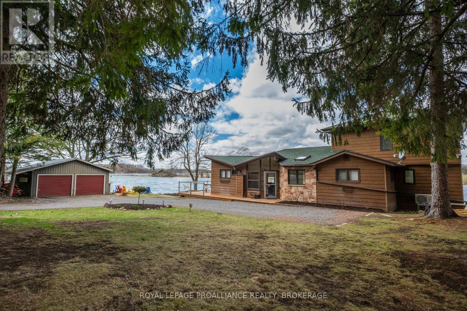 












4808 LEO LAKE ROAD

,
Kingston (City North of 401),




Ontario
K0H2N0

