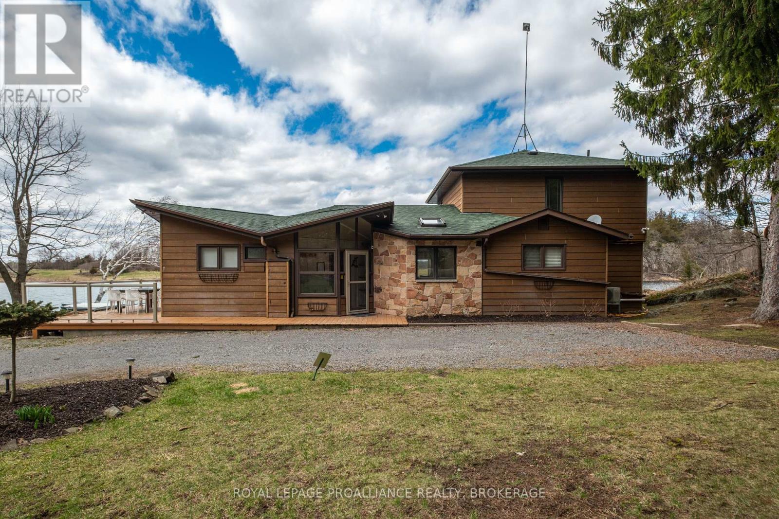 












4808 LEO LAKE ROAD

,
Kingston (City North of 401),




Ontario
K0H2N0

