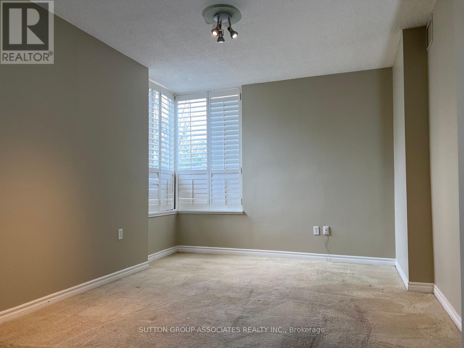 












103 - 1110 WALDEN CIRCLE

,
Mississauga,




Ontario
L5J4R3

