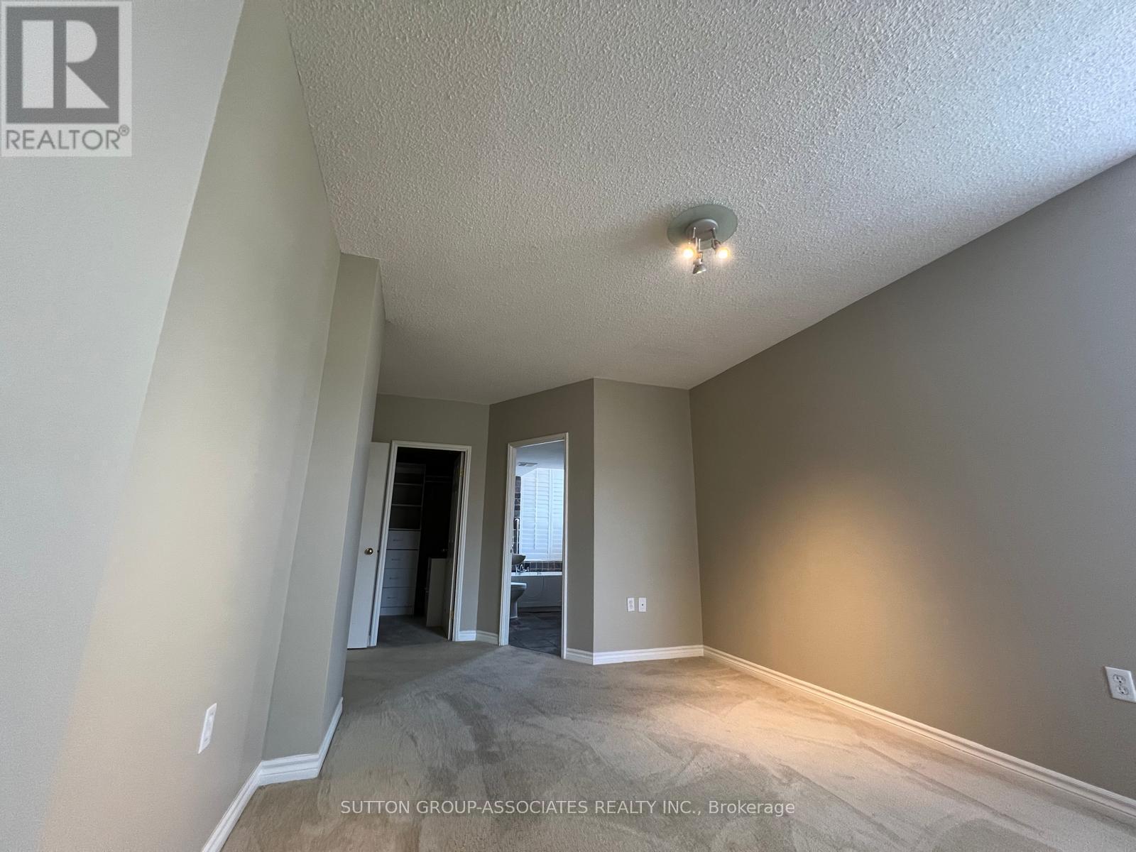 












103 - 1110 WALDEN CIRCLE

,
Mississauga,




Ontario
L5J4R3

