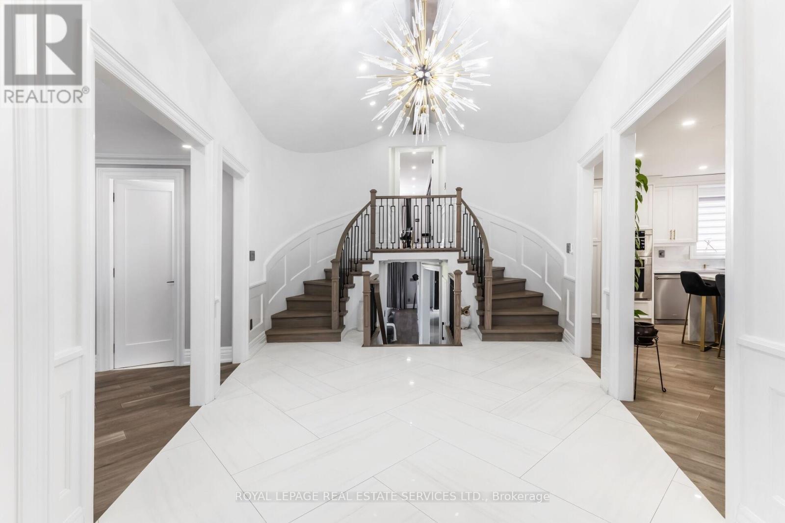 












12 JULIAN DRIVE

,
Brampton,




Ontario
L6P0L2

