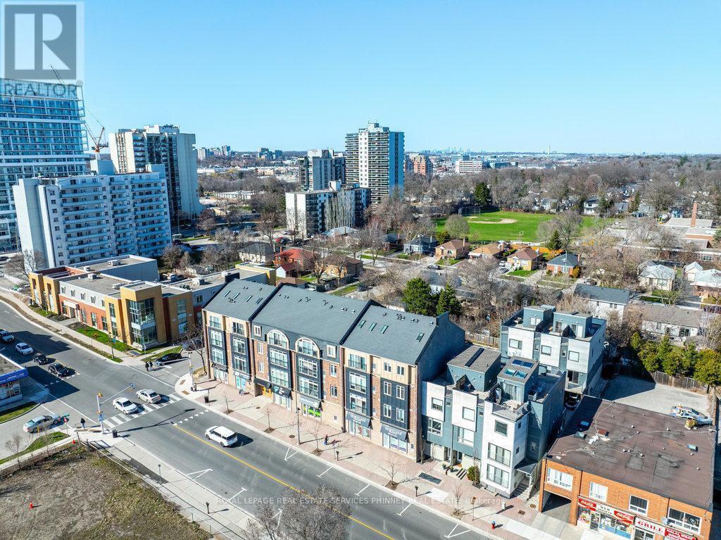 












105 - 459 KERR STREET

,
Oakville,




Ontario
L6K3C2

