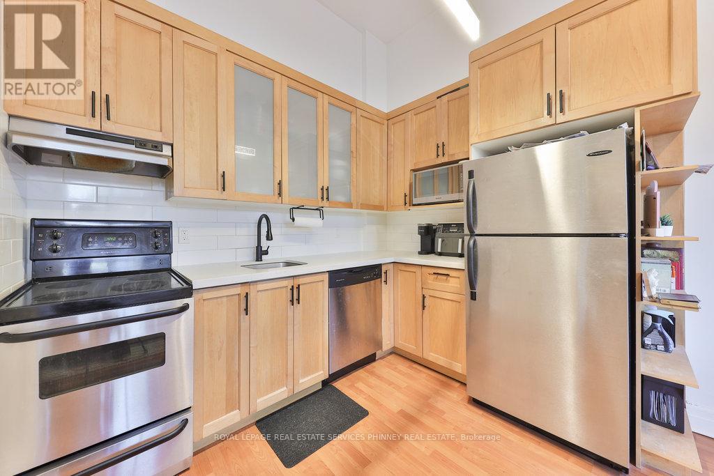 












105 - 459 KERR STREET

,
Oakville,




Ontario
L6K3C2

