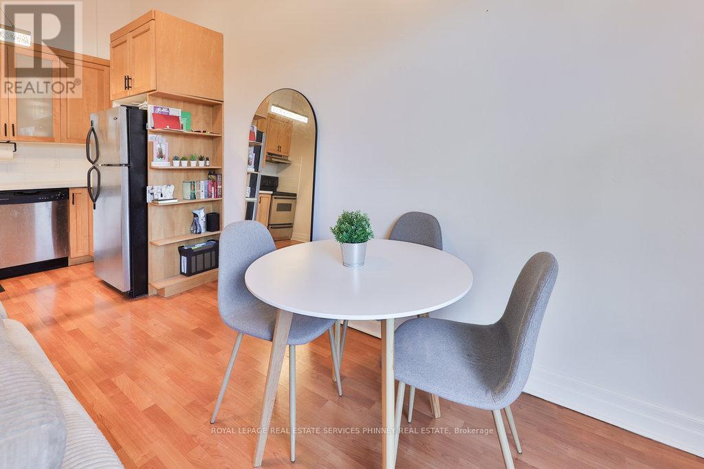 












105 - 459 KERR STREET

,
Oakville,




Ontario
L6K3C2

