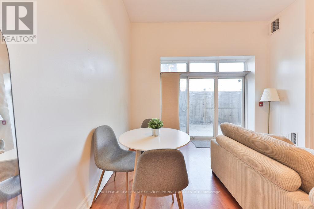 












105 - 459 KERR STREET

,
Oakville,




Ontario
L6K3C2

