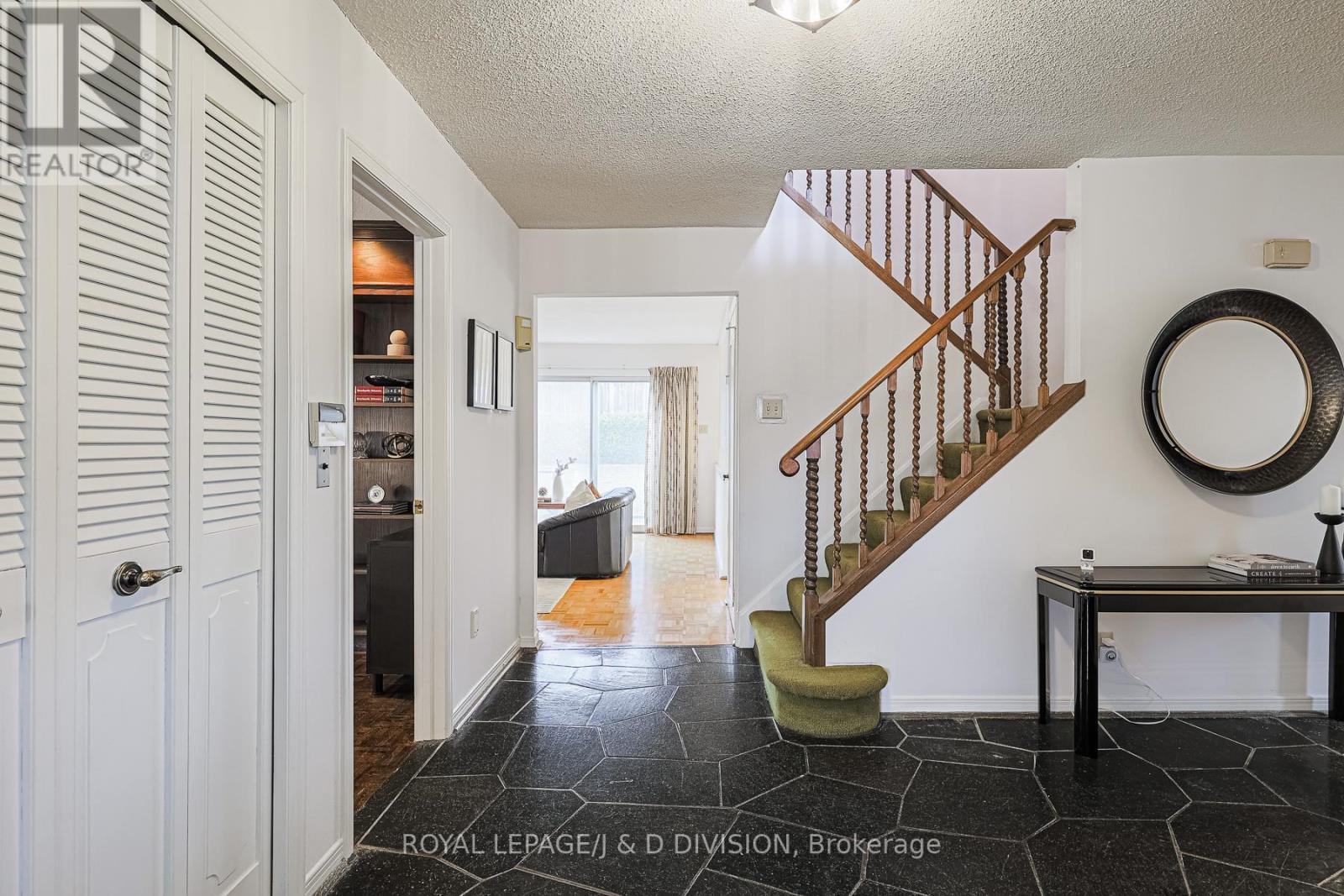 












59 MELLOWOOD DRIVE

,
Toronto,




Ontario
M2L2E4

