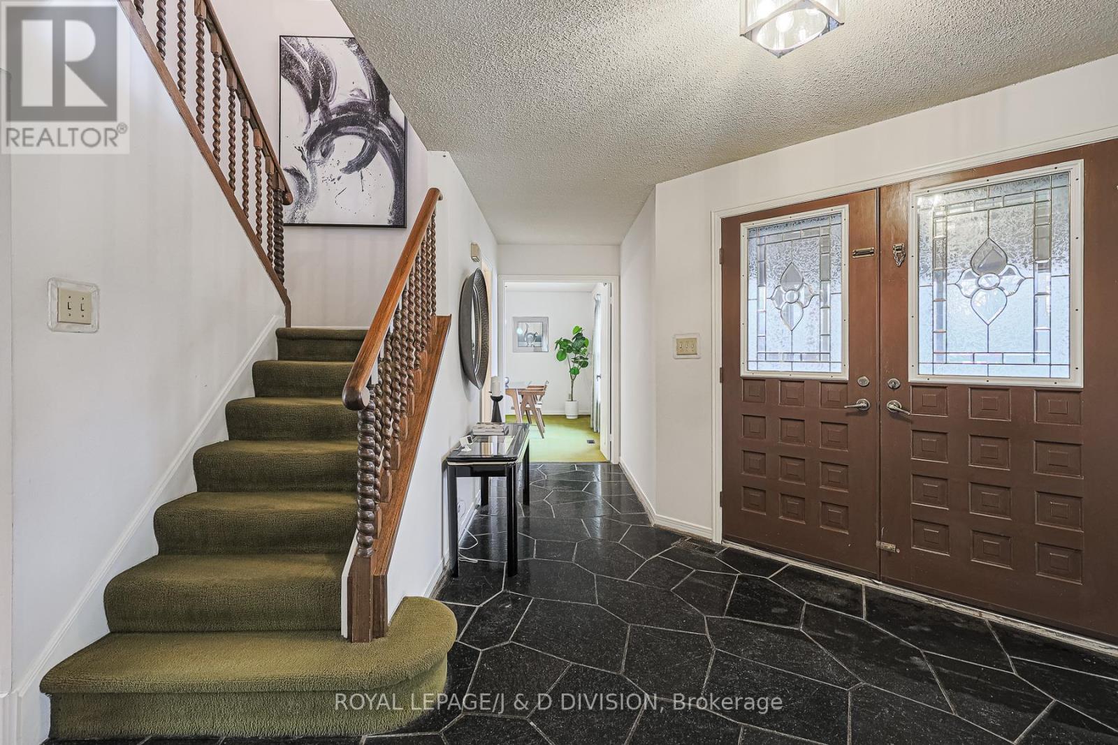 












59 MELLOWOOD DRIVE

,
Toronto,




Ontario
M2L2E4

