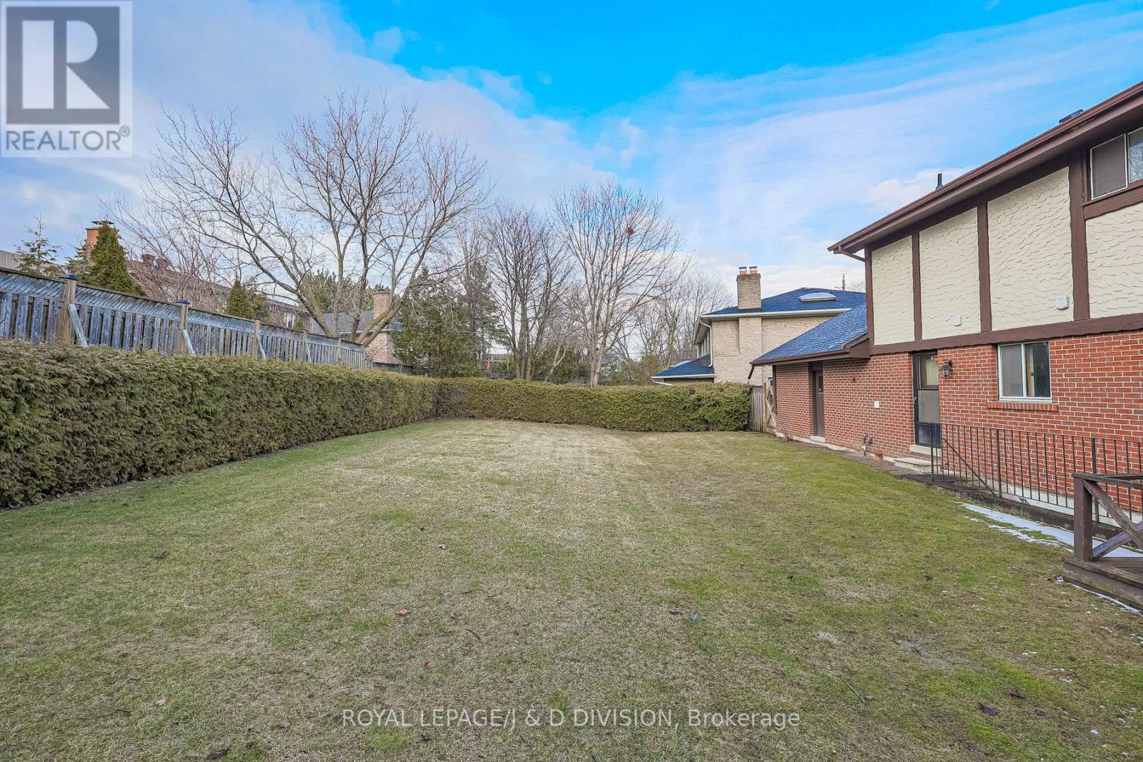 












59 MELLOWOOD DRIVE

,
Toronto,




Ontario
M2L2E4

