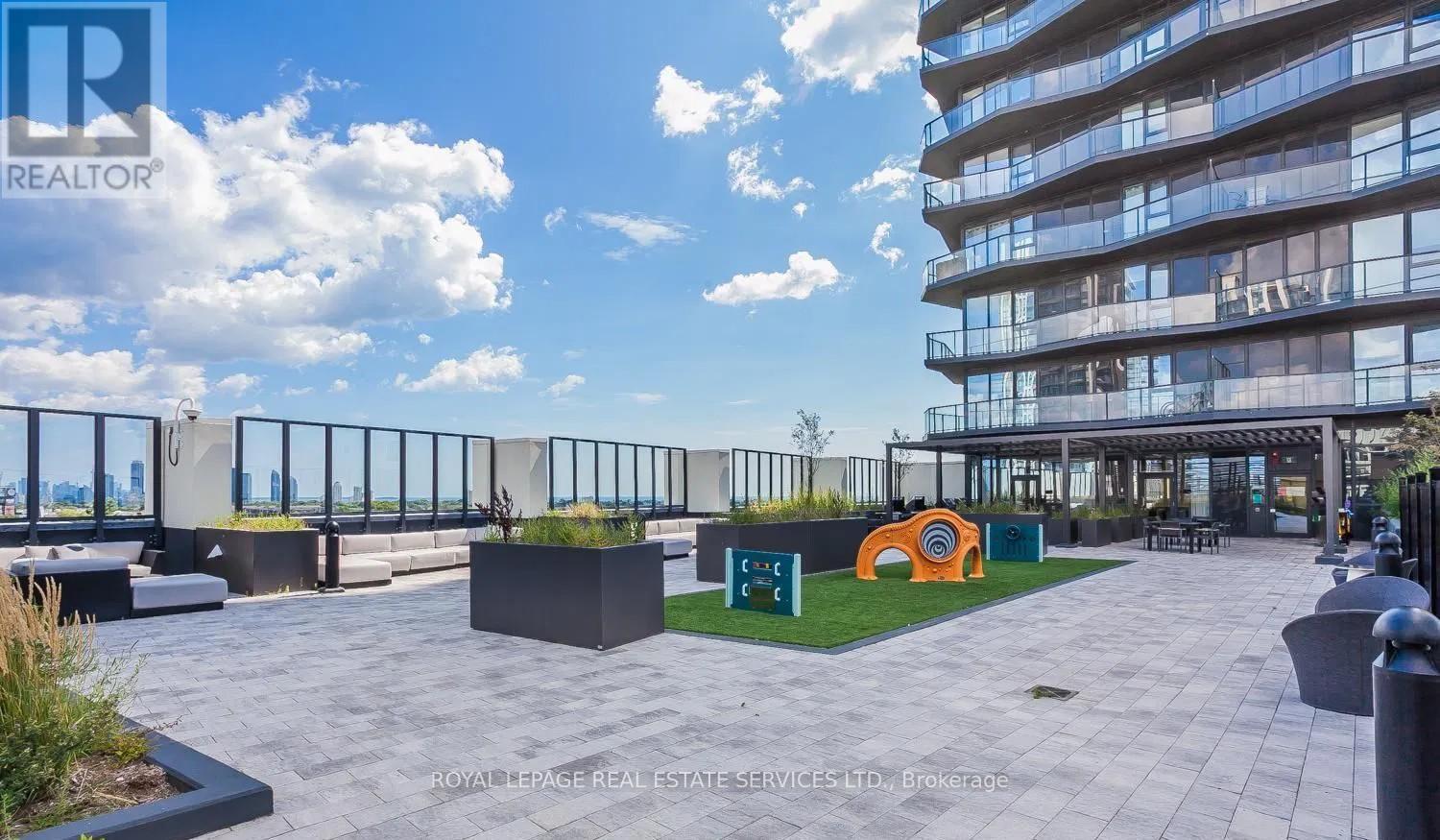 












523 - 36 ZORRA STREET

,
Toronto,




Ontario
M8Z4Z7

